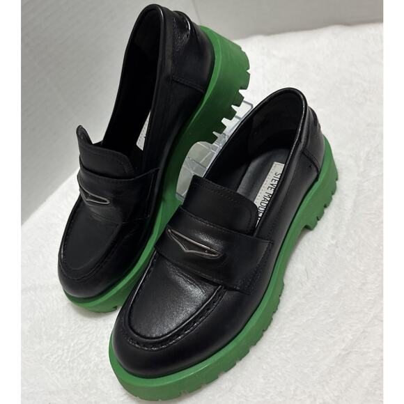 Steve Madden Penny Loafers Size 6 Black Leather Green Chunky Platform Lug Soles - Picture 2 of 7